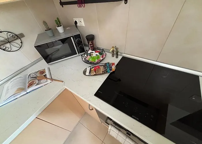 Center 2 Bedroom Ac アパート