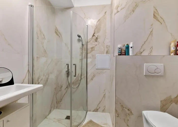 Center 2 Bedroom Ac * Братислава